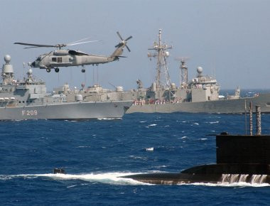 Βίντεο: Καρέ – καρέ επιχειρήσεις διάσωσης από το Πολεμικό Ναυτικό